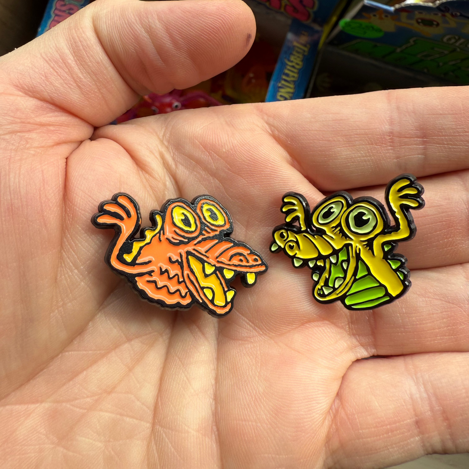 GLORP Finger Friends Pin set!